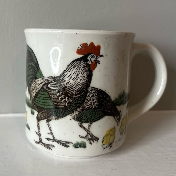 Vintage Crowing Rooster w/ Chickens Speckled Stoneware handpainted Mug EUC - Picture 5 of 7